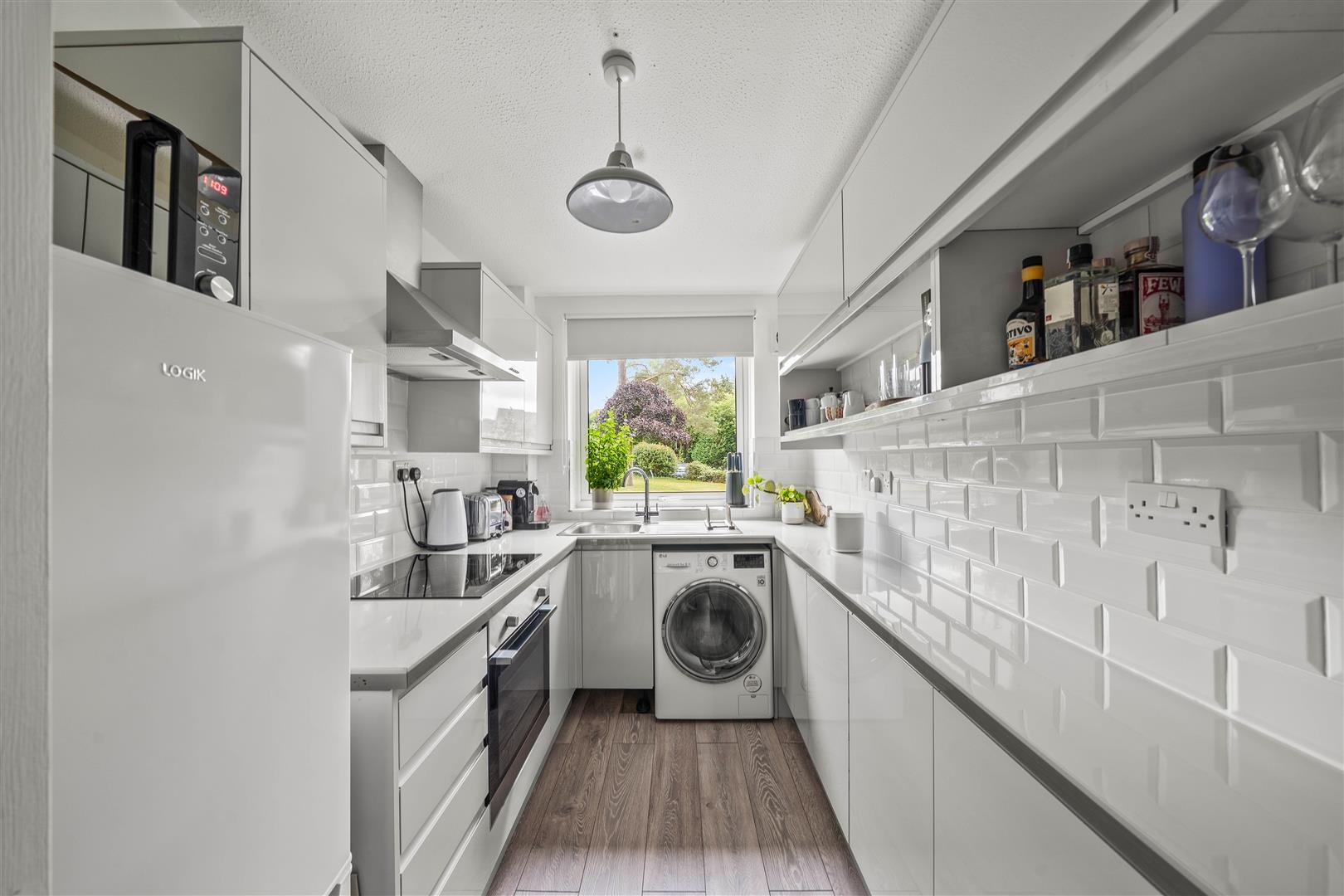 Property Image 846cf83d-c860-4811-873e-83b0c30e6f72