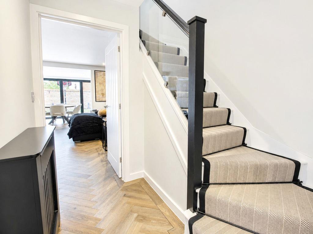 Property Image 8486dcab-1820-43c9-bc80-4d4d6fef1a74