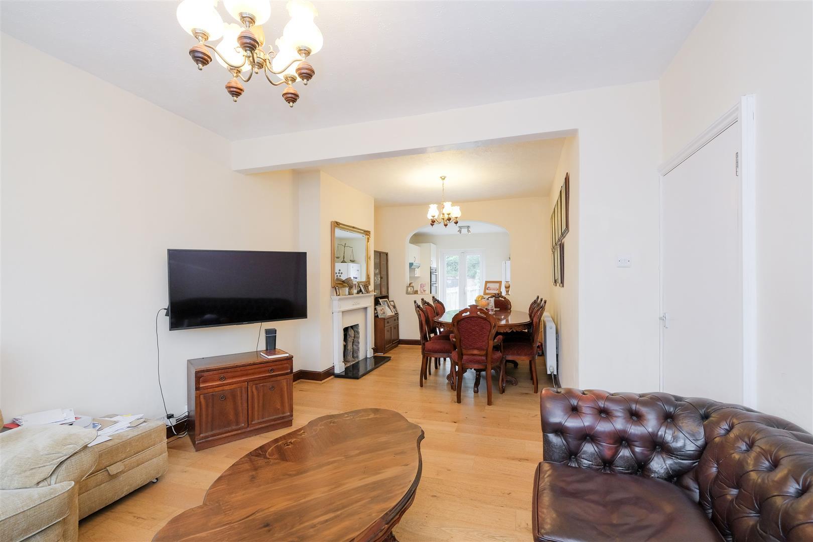 Property Image 848e7f4d-0072-4884-bc29-5489f51b6e55