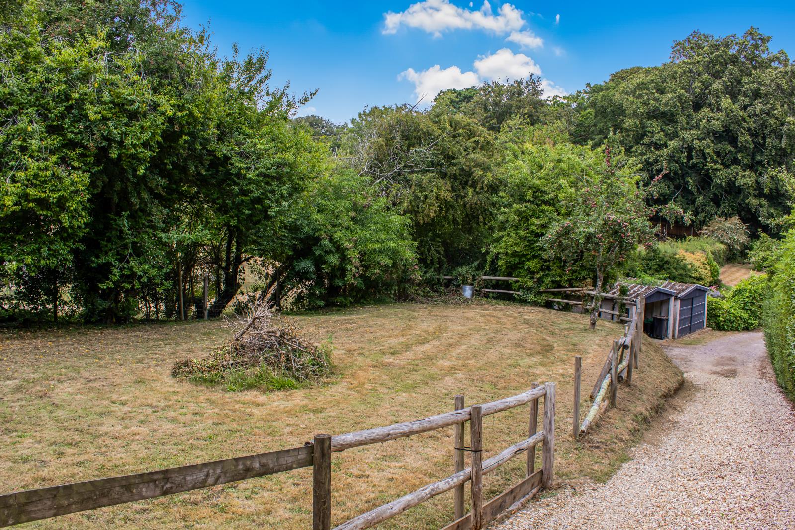 Property Image 84ba01ed-2bd0-4d93-b5ee-a0d10962dbd6