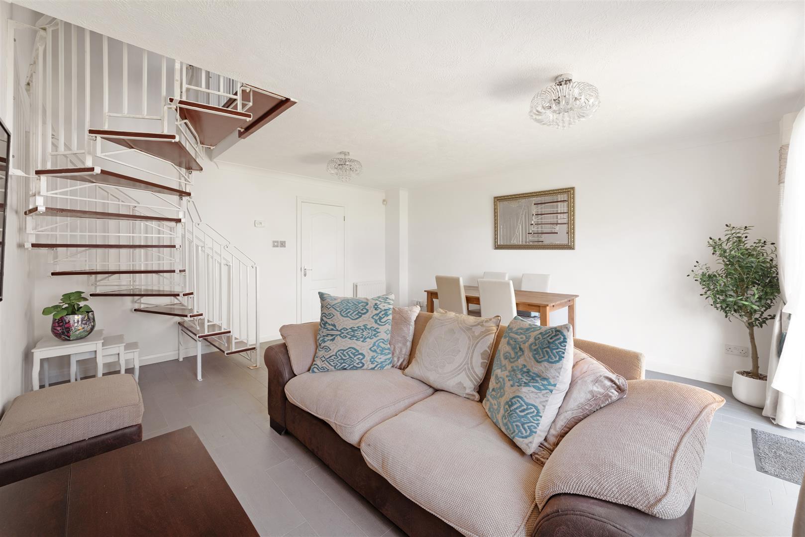 Property Image 84c21580-7e5d-4903-8d67-28b1716c3ee8