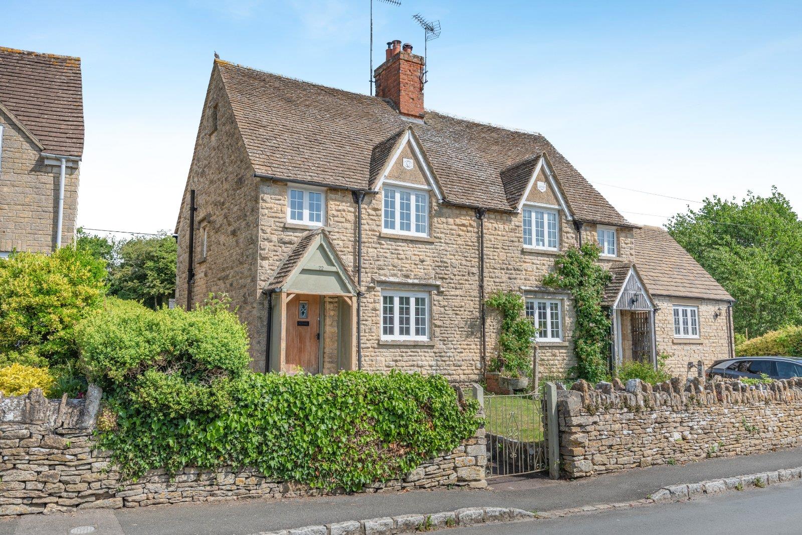 Property Image 84cda986-fc00-44f3-8661-6c36c6687e49