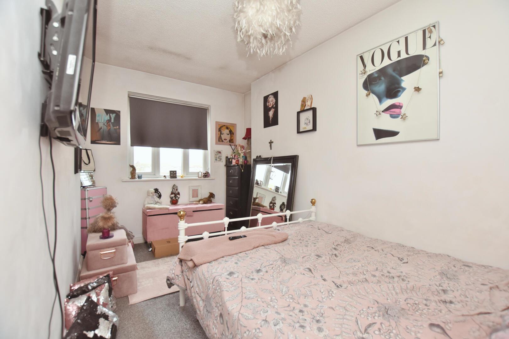 Property Image 84cffa98-e02b-459a-9c03-889327abe832