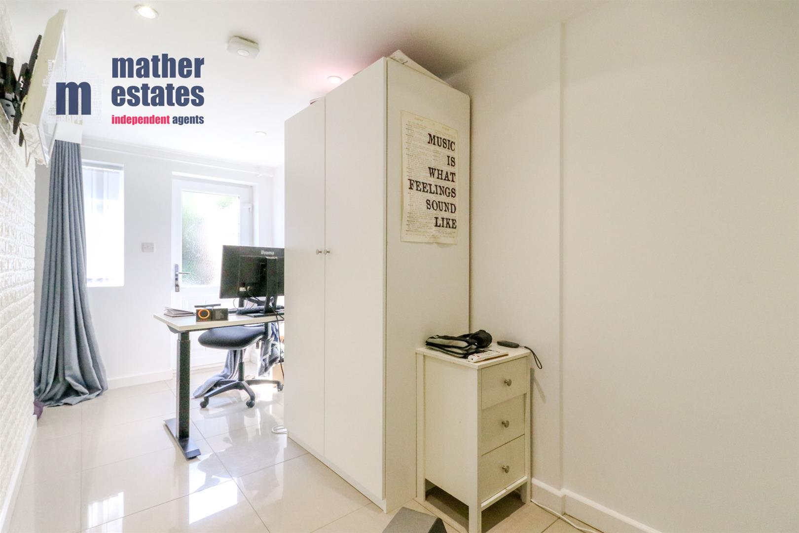 Property Image 84da1a43-6fc6-4a74-904a-3ce83af91901