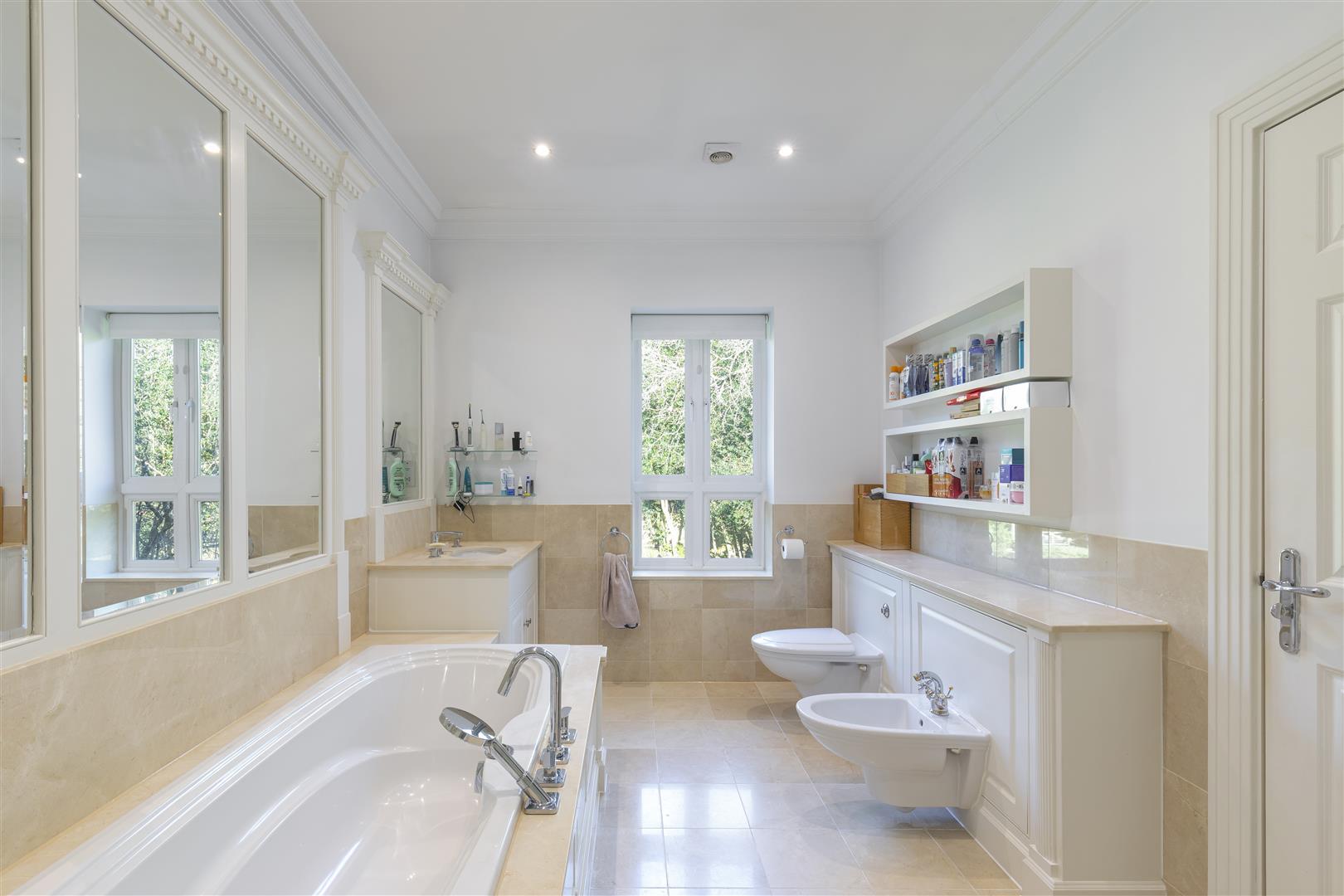 Property Image 84dc4ea0-8f45-4762-a9a8-ab9d8868d51e