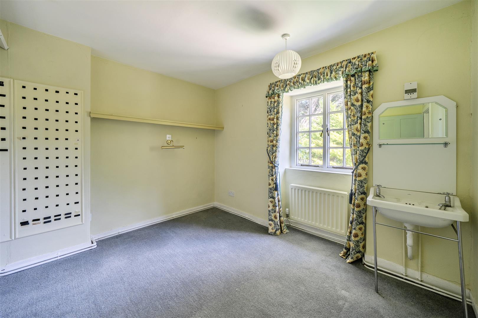 Property Image 84ef725d-2c60-416b-a2f0-ba7171a29e1b