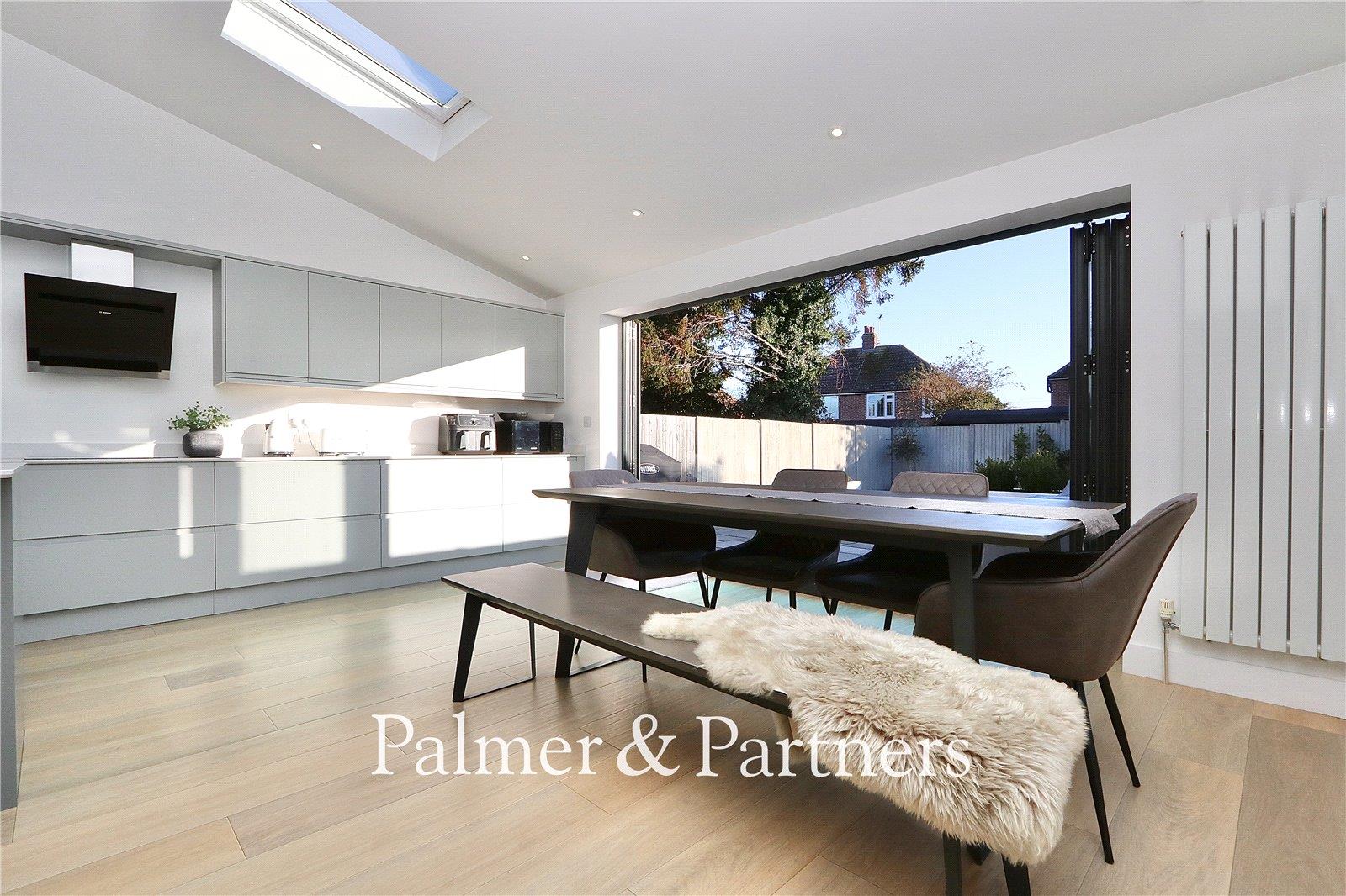 Property Image 84fe3d6d-2b21-42f6-9135-7f3783236e30