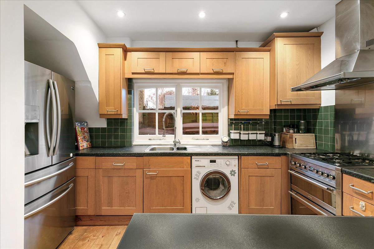Property Image 851bdc2e-9c3d-4256-84cc-41ffa65dd4df
