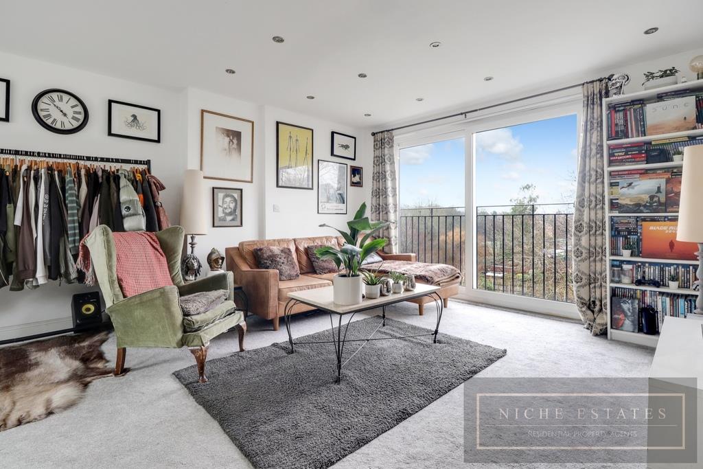 Property Image 852601de-aa10-499b-aced-d1de1159e8d4