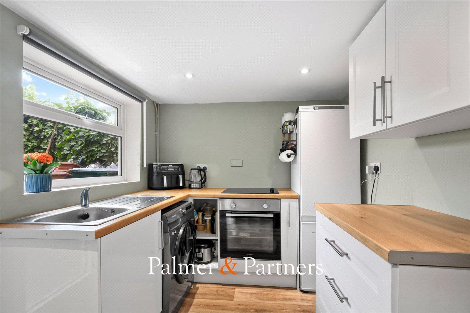 Property Image 85287bb0-8d4b-45ea-80a8-543d12dd06e2