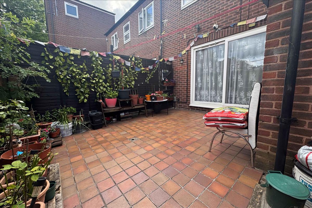 Property Image 852a1db4-1bf9-4670-9d15-b2ac2ac519f0