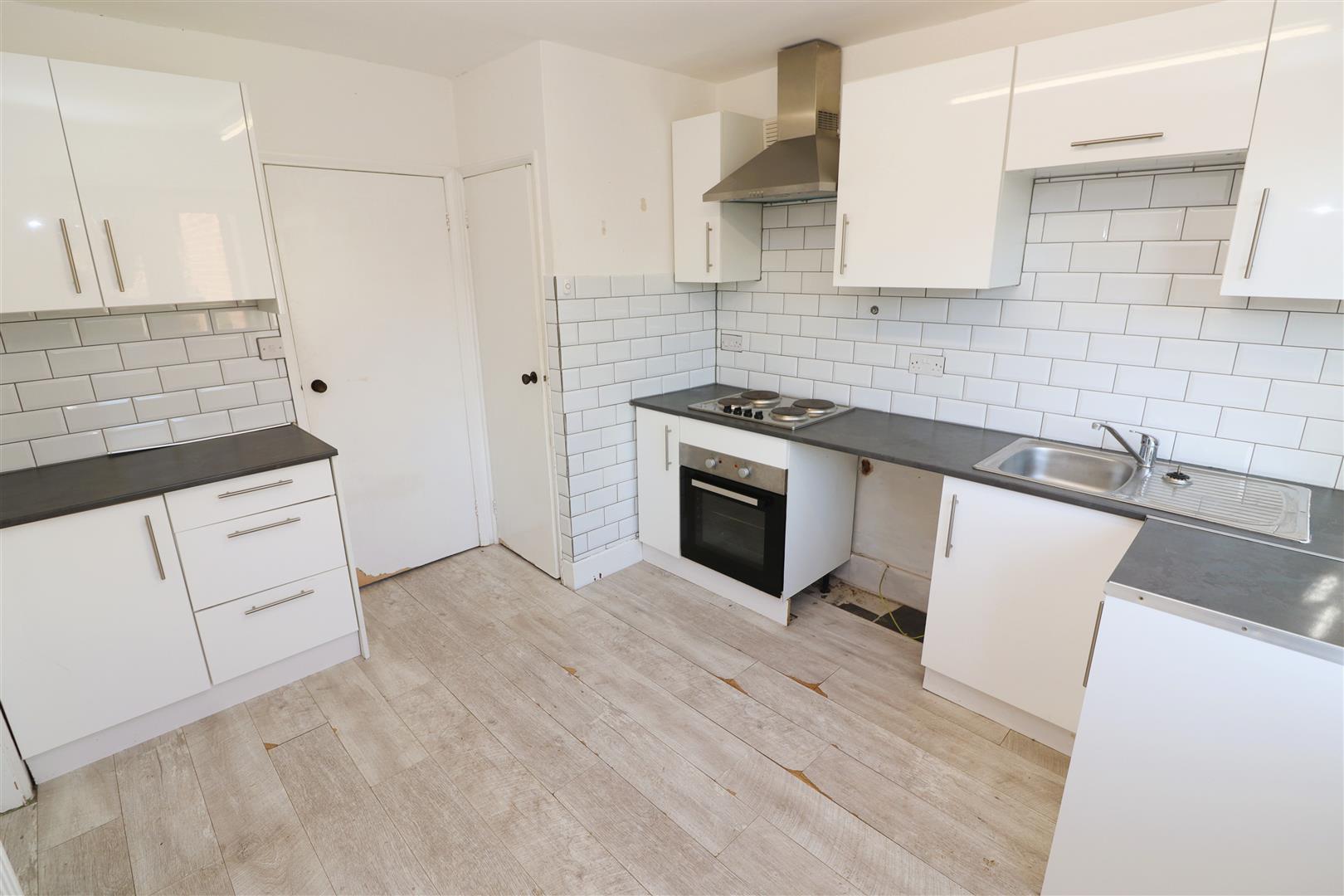 Property Image 85333146-fad2-4c81-9cd4-1b168c715b2f