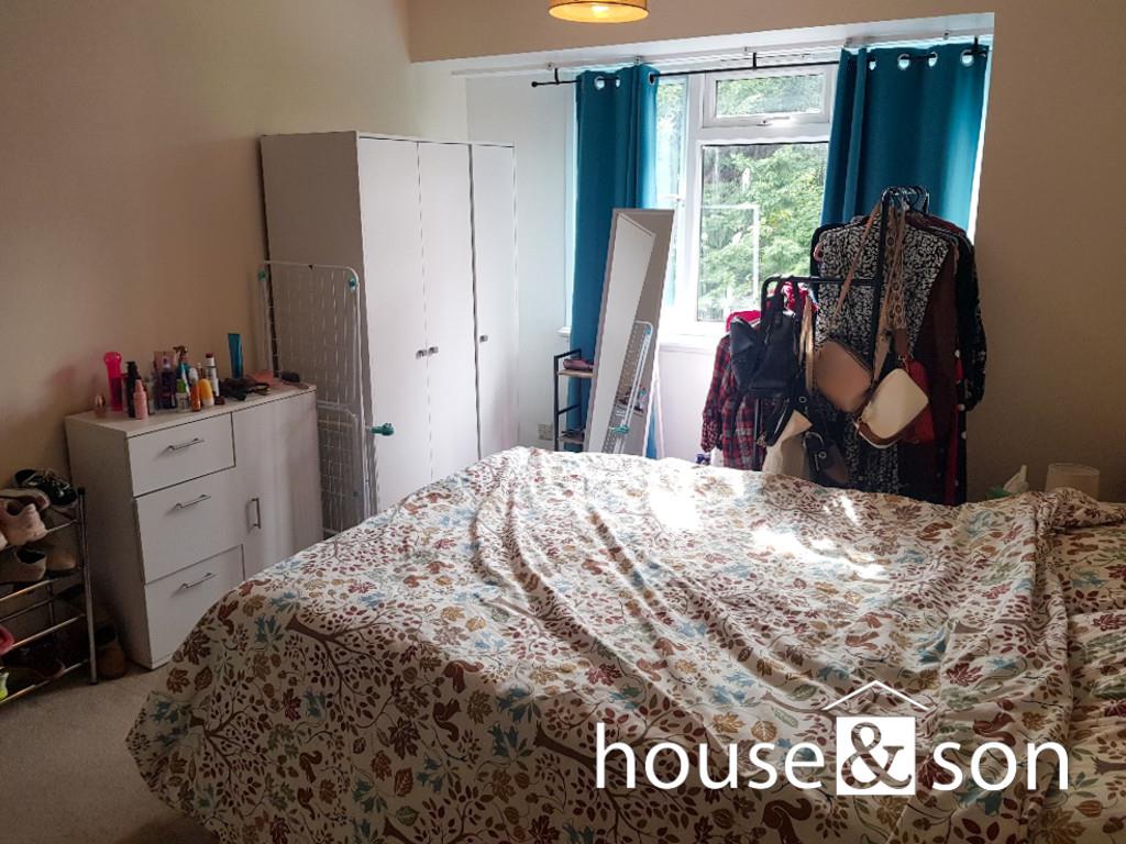 Property Image 853c0318-d665-43ae-93c8-319aa993e04d