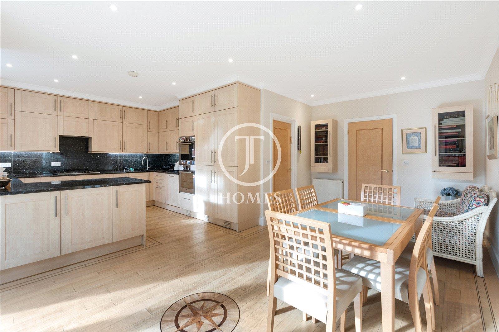 Property Image 853c7099-3442-455b-b567-780d85ff4ba2