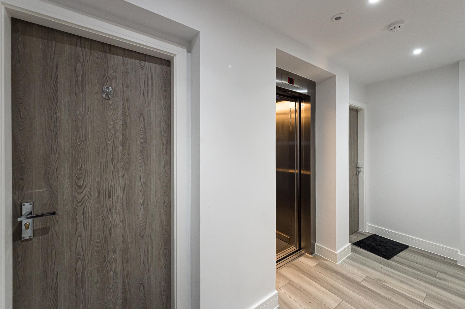 Property Image 854d7457-12b9-44b8-b765-7314284ff01e