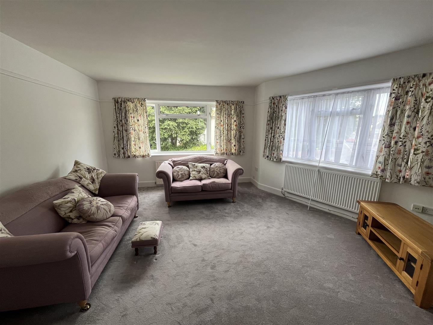 Property Image 8555cbe6-be8a-4350-ba82-aa66f7faab94