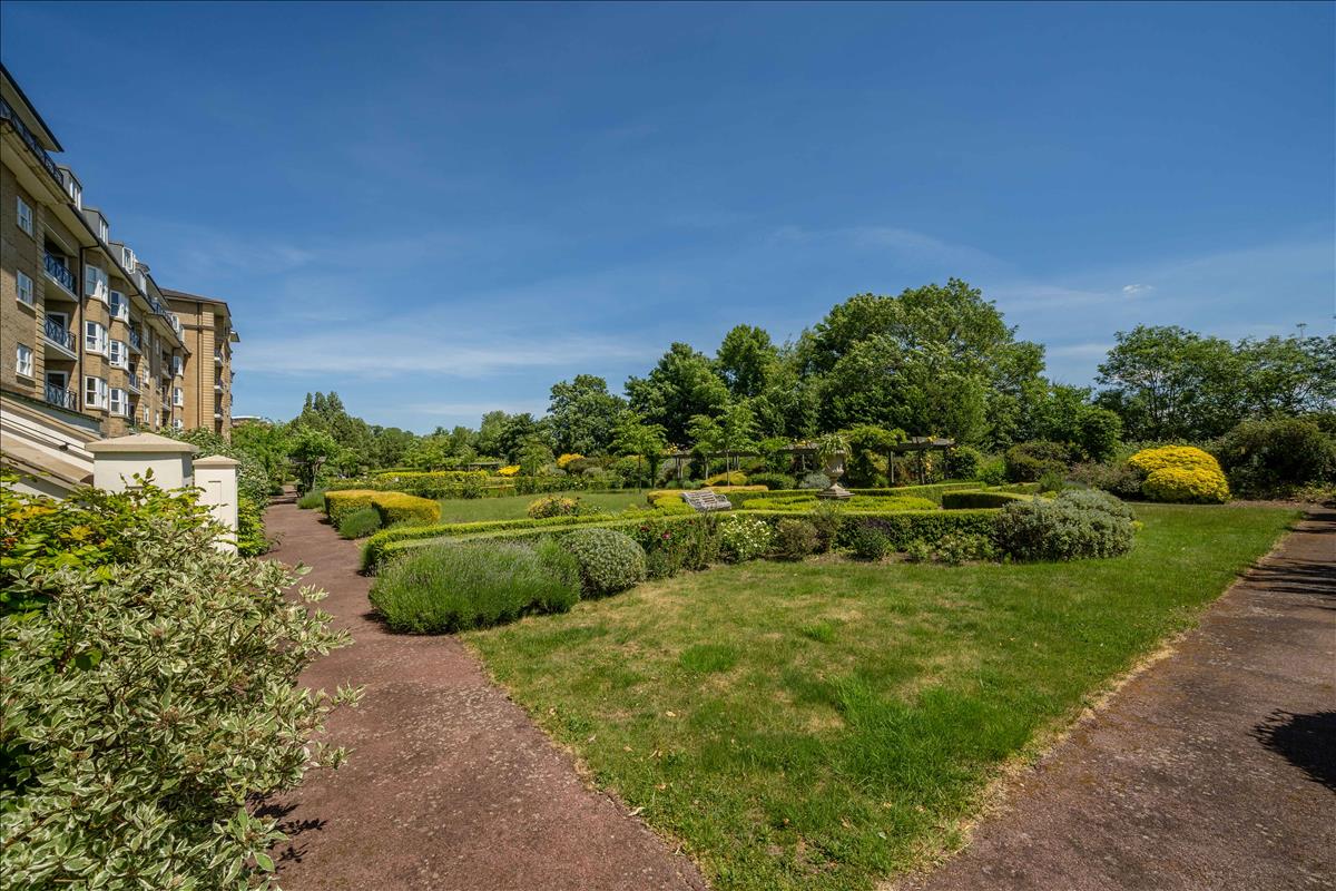 Property Image 855a8dd5-1911-45bc-bf17-315655f143ce