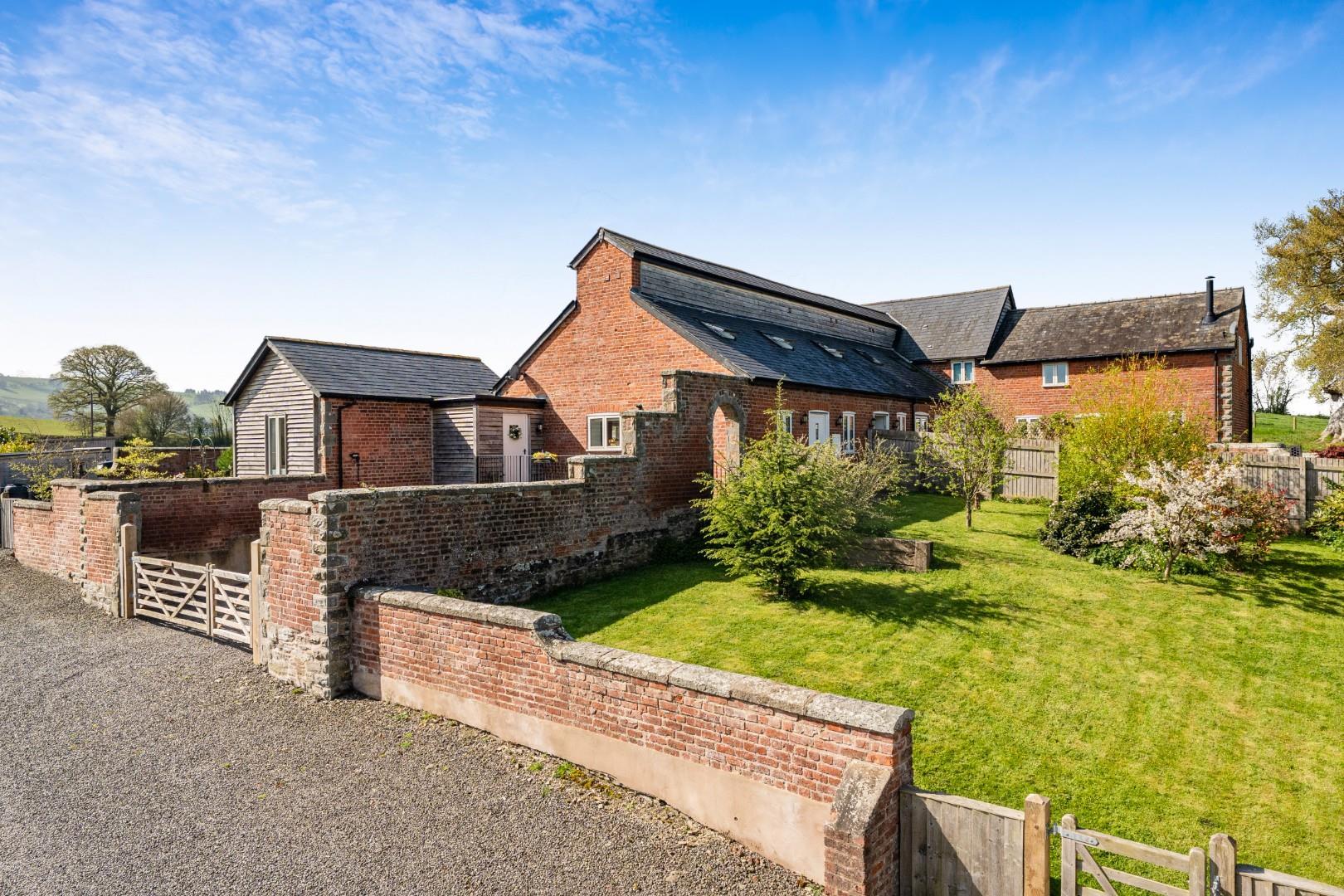 Property Image 855e1c8c-1d80-426b-9607-954801ac8f3e