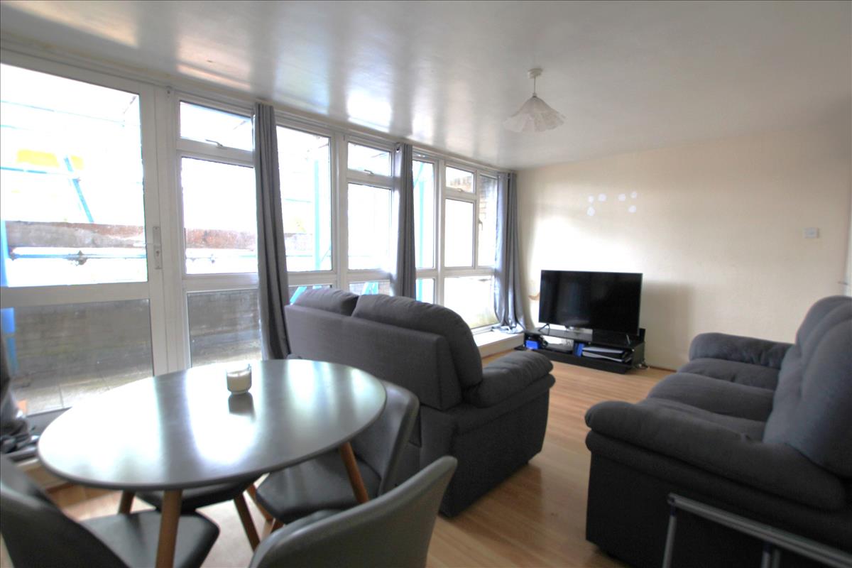 Property Image 8561b1f6-5852-4d11-a91a-7978a5ac723a