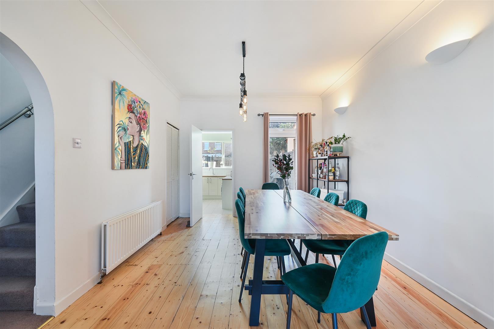 Property Image 857bf015-23b2-45da-a4de-fc423869fe2d