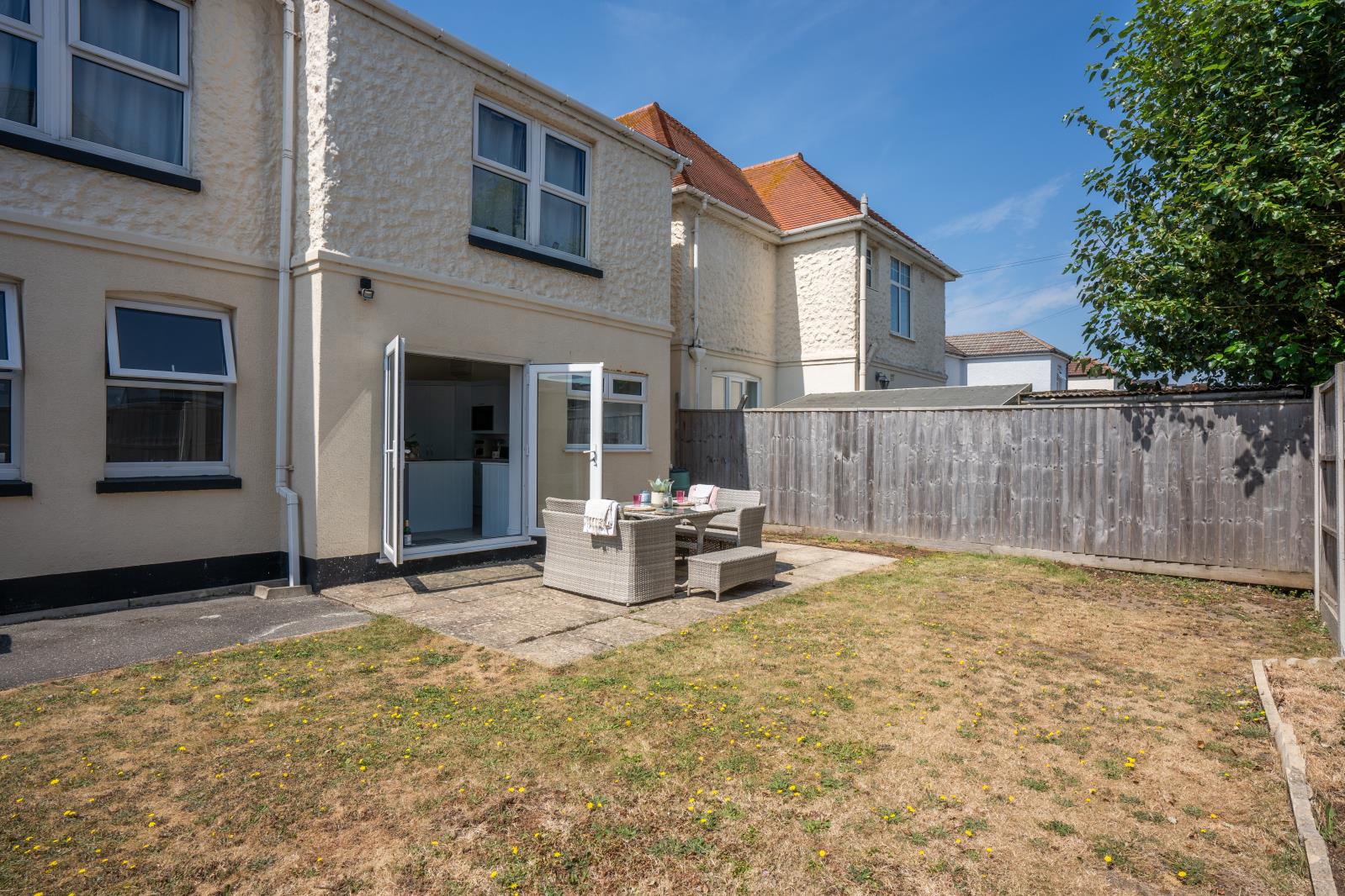 Property Image 858473a9-b85f-4c8f-b575-9d9dc32bfd05
