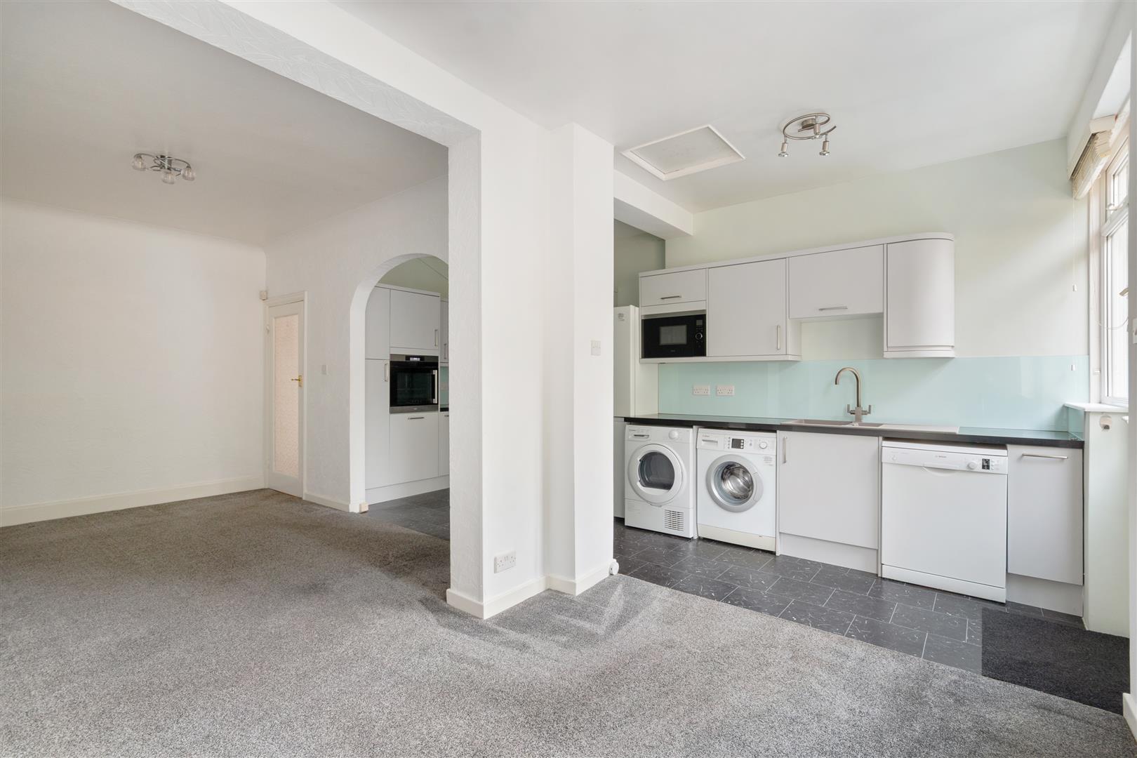 Property Image 85878e30-0634-4ac3-af2d-2343fa50236b