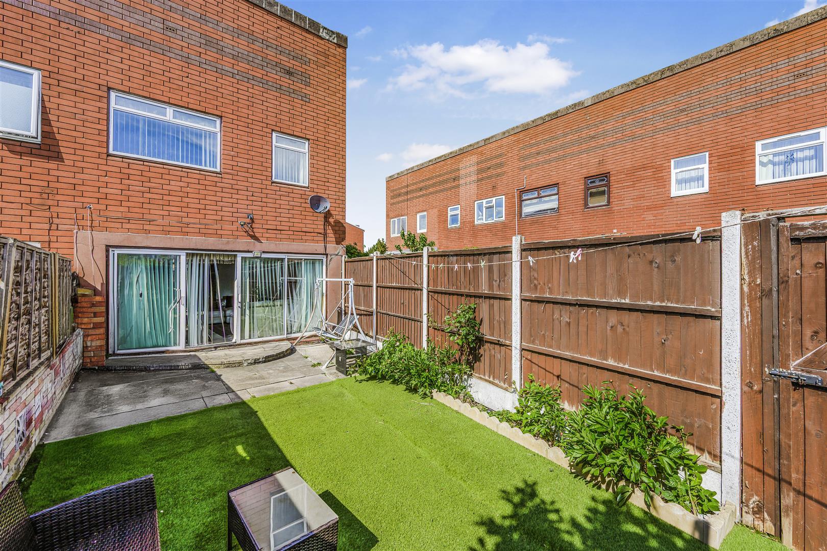Property Image 858a81ed-968f-4968-aa33-4e0aa8b19639