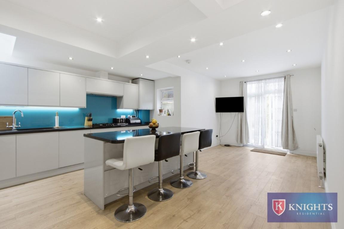 Property Image 858e5950-7f85-410e-9b7b-0420f10cdd98