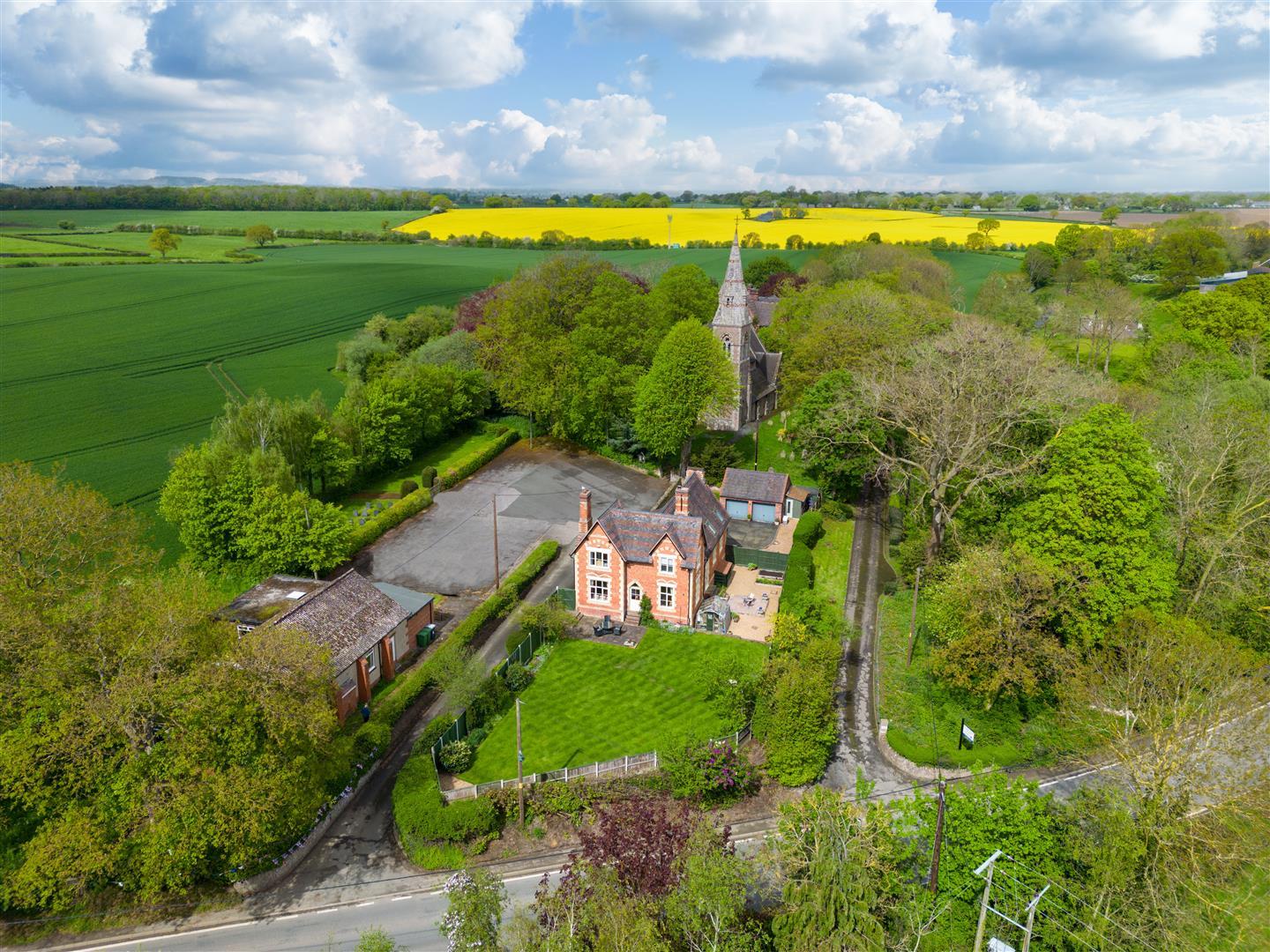 Property Image 85947af5-ecde-40bd-88a6-b29f489e654a