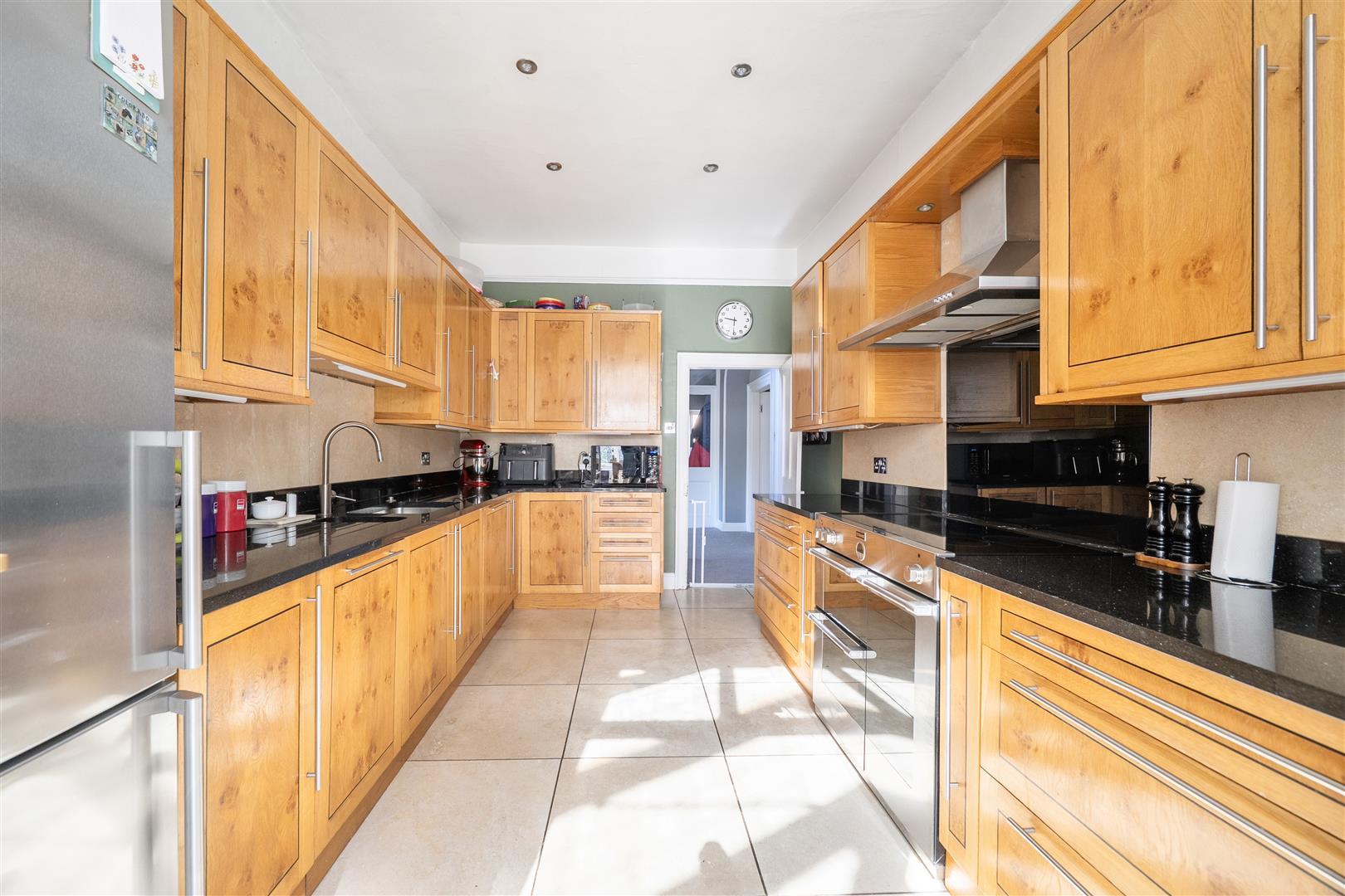 Property Image 8596e99b-7e00-427f-8264-2145b6e225d7
