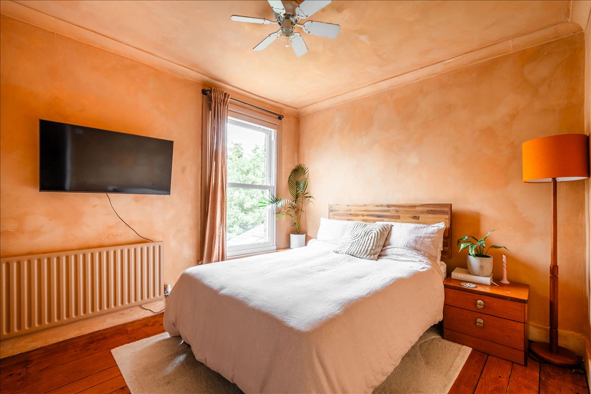Property Image 859c815f-2eea-45d0-9171-7900ab01a9f8