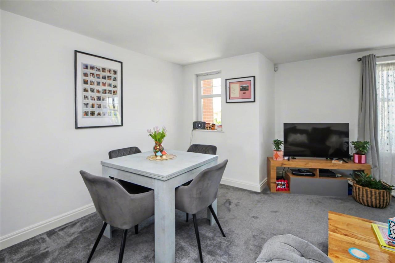 Property Image 859eae9a-3eb3-4f6a-b3fc-53e68dc39925