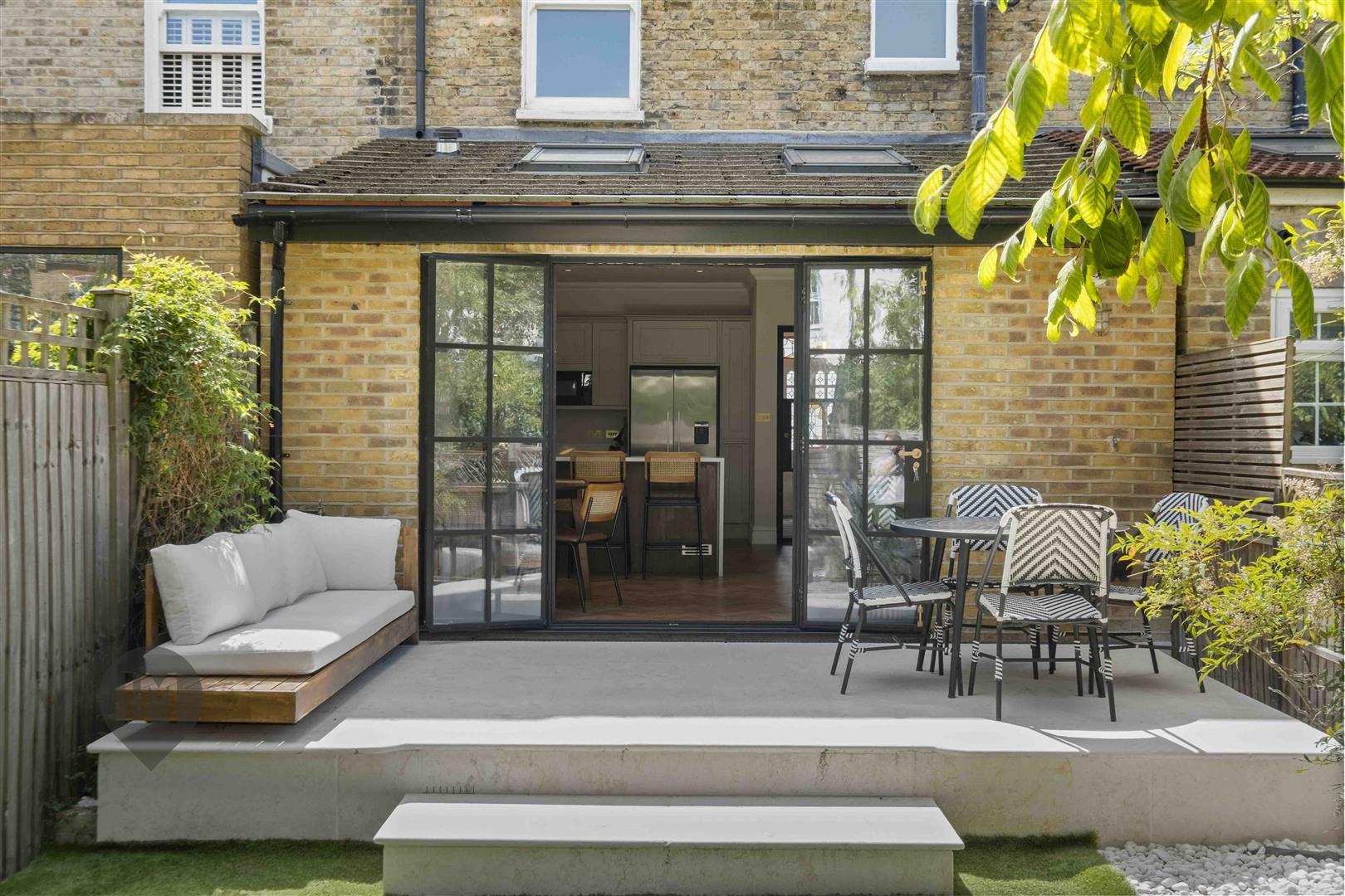 Property Image 859f58a5-a80f-4d2e-994c-1c7c46afbc0d