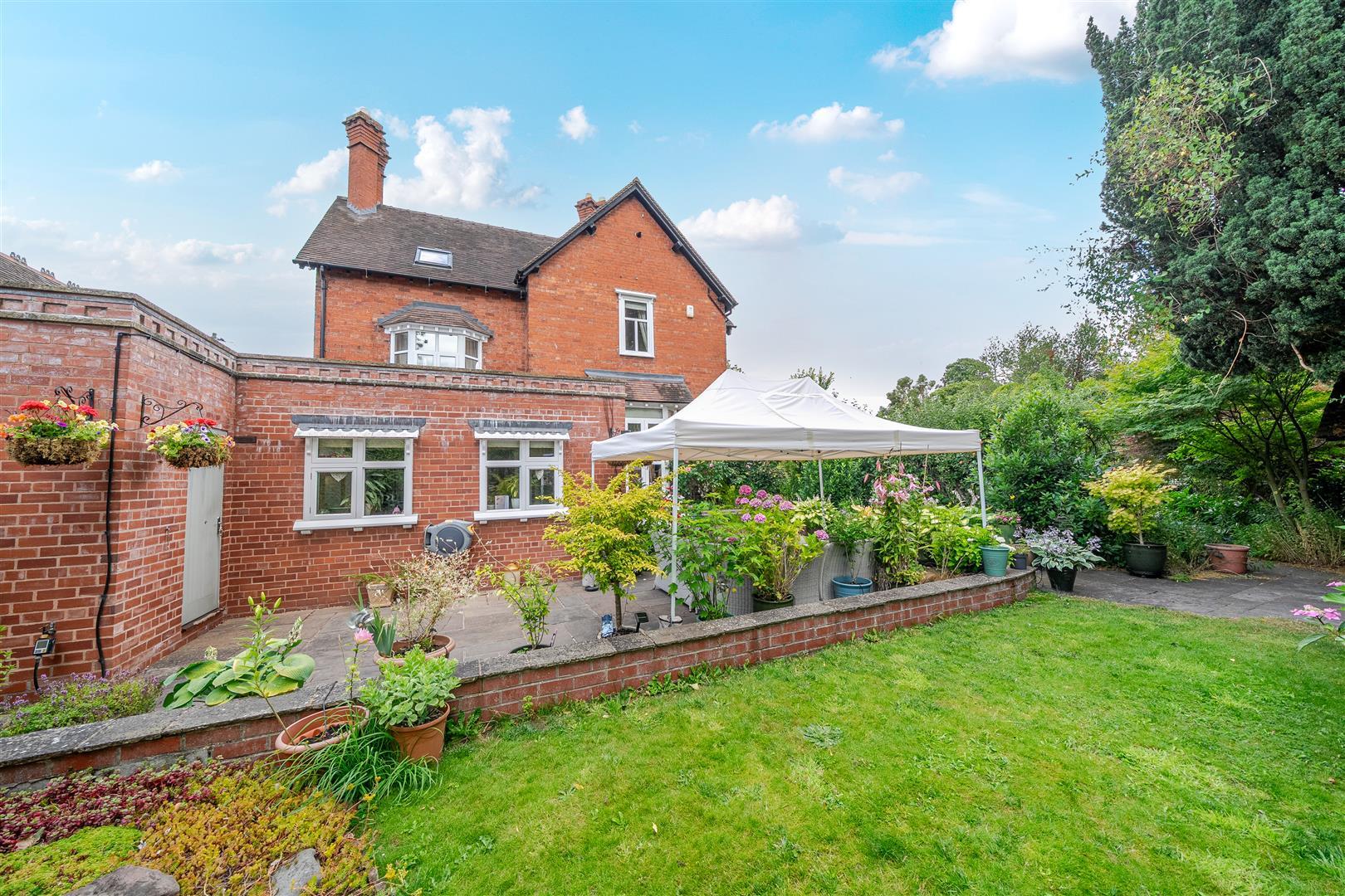Property Image 85aa64f1-09cd-4a5f-9d67-70574176cf7c