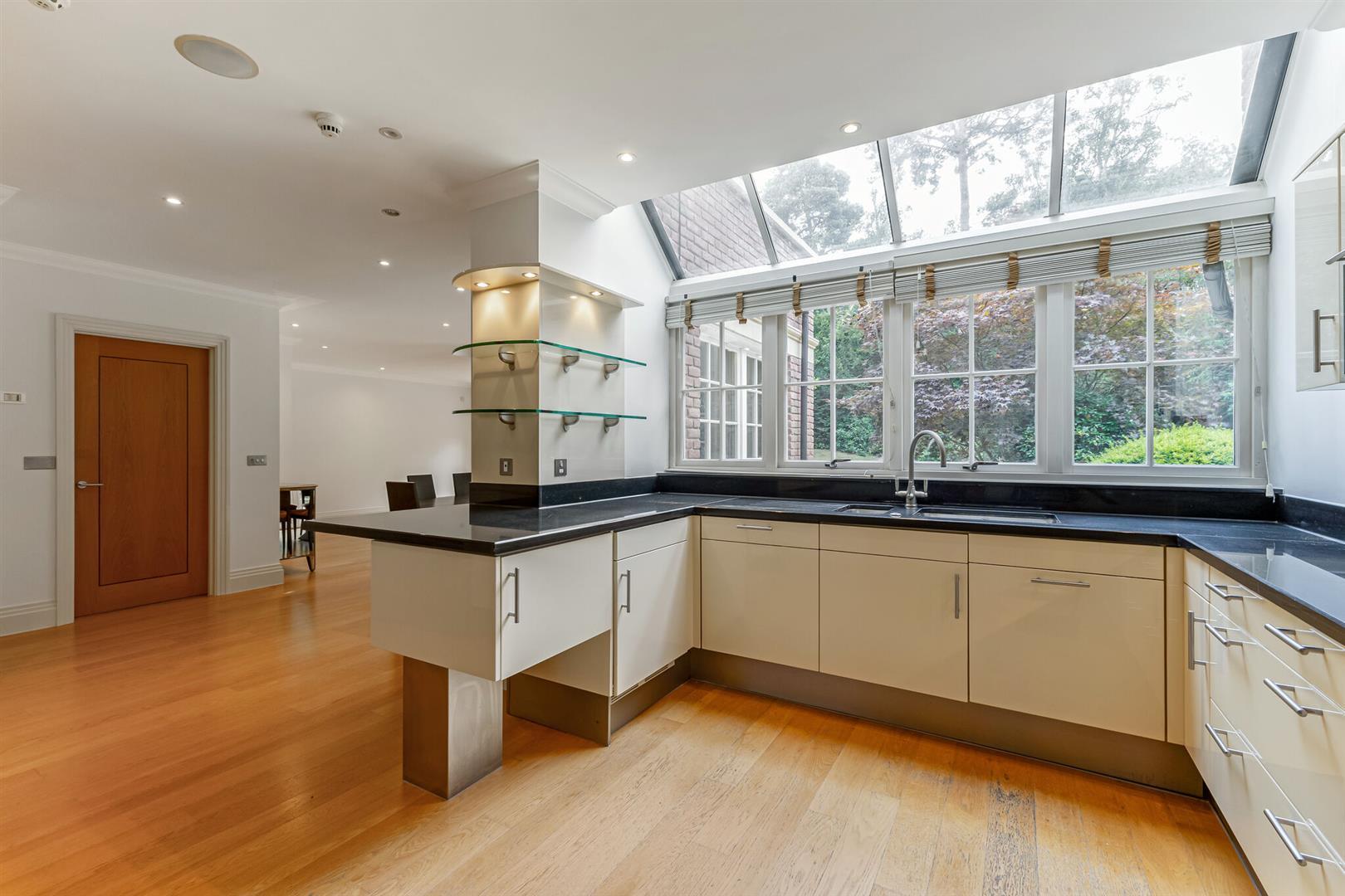 Property Image 85b00006-038e-49f7-ae70-49b4b231b390