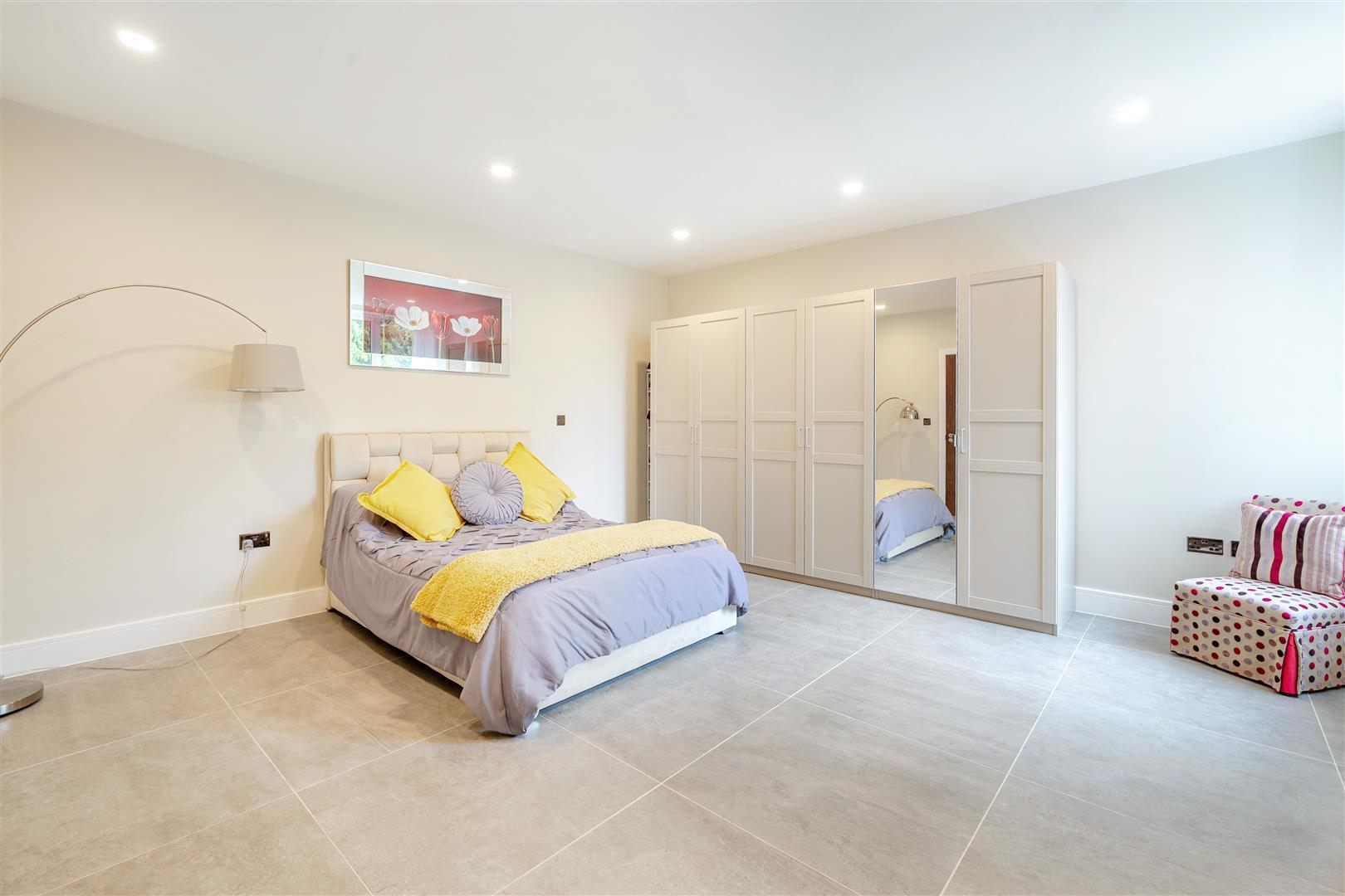 Property Image 85b75557-fab3-4ee2-8603-6731179000b8