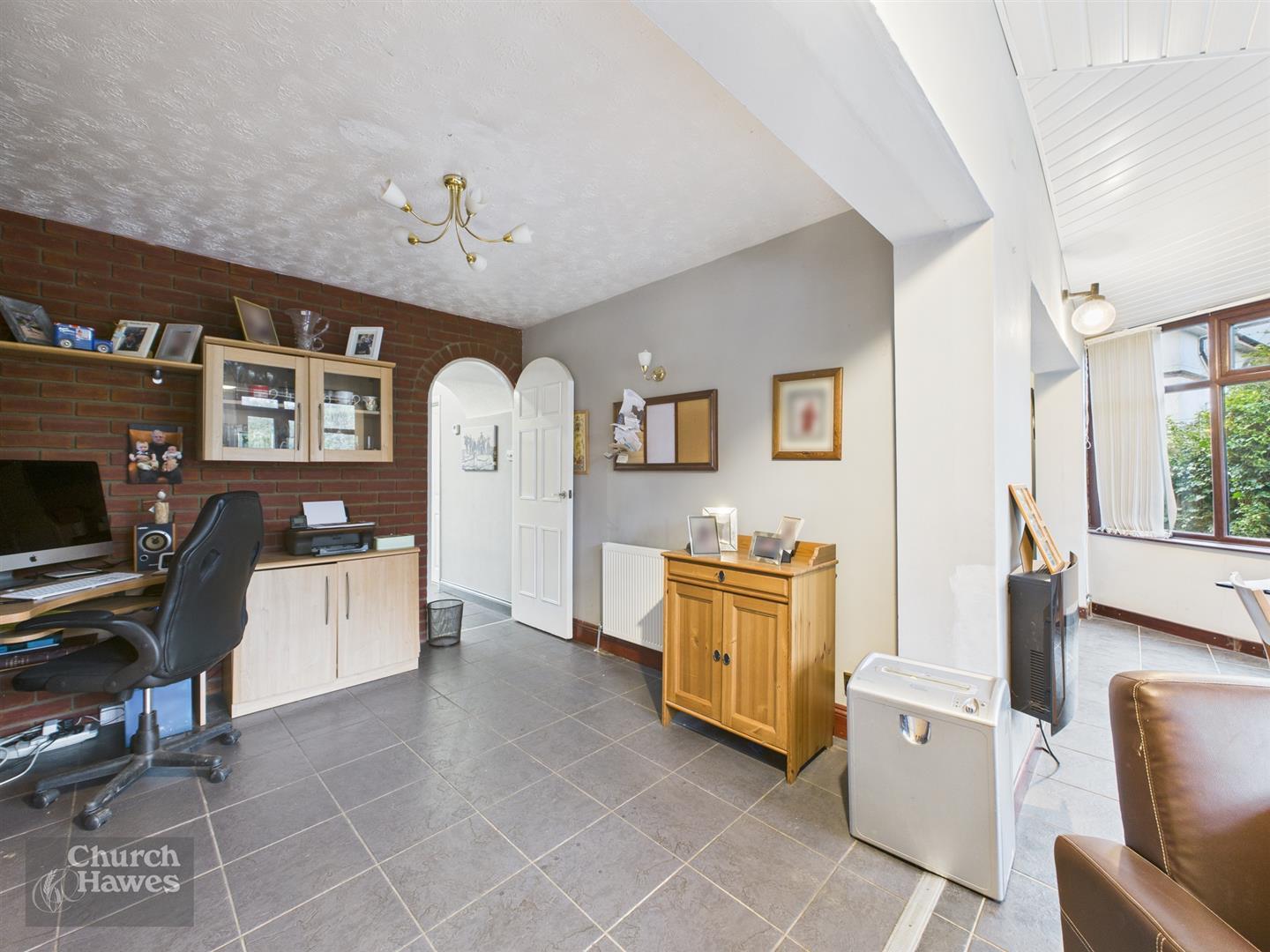 Property Image 85c02bfb-178b-4154-8cb8-30de92a1e454