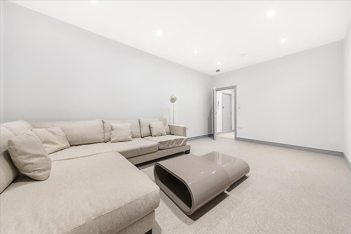 Property Image 85c2751c-710e-4375-8765-9ebce59436b0