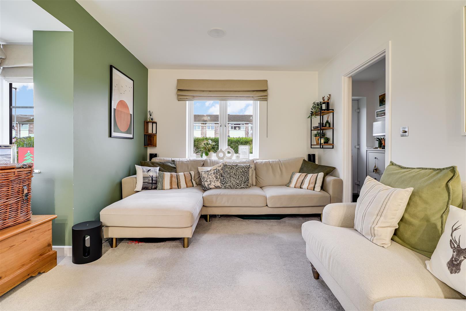 Property Image 85c9778d-aa0b-45cf-8aa9-35b76f3807a0
