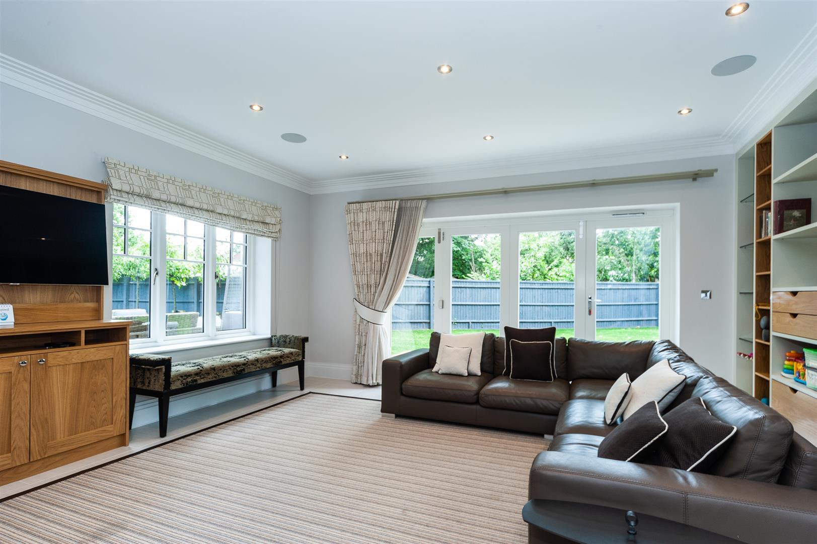 Property Image 85caed33-0d5b-43e0-b40c-60e956d47b55