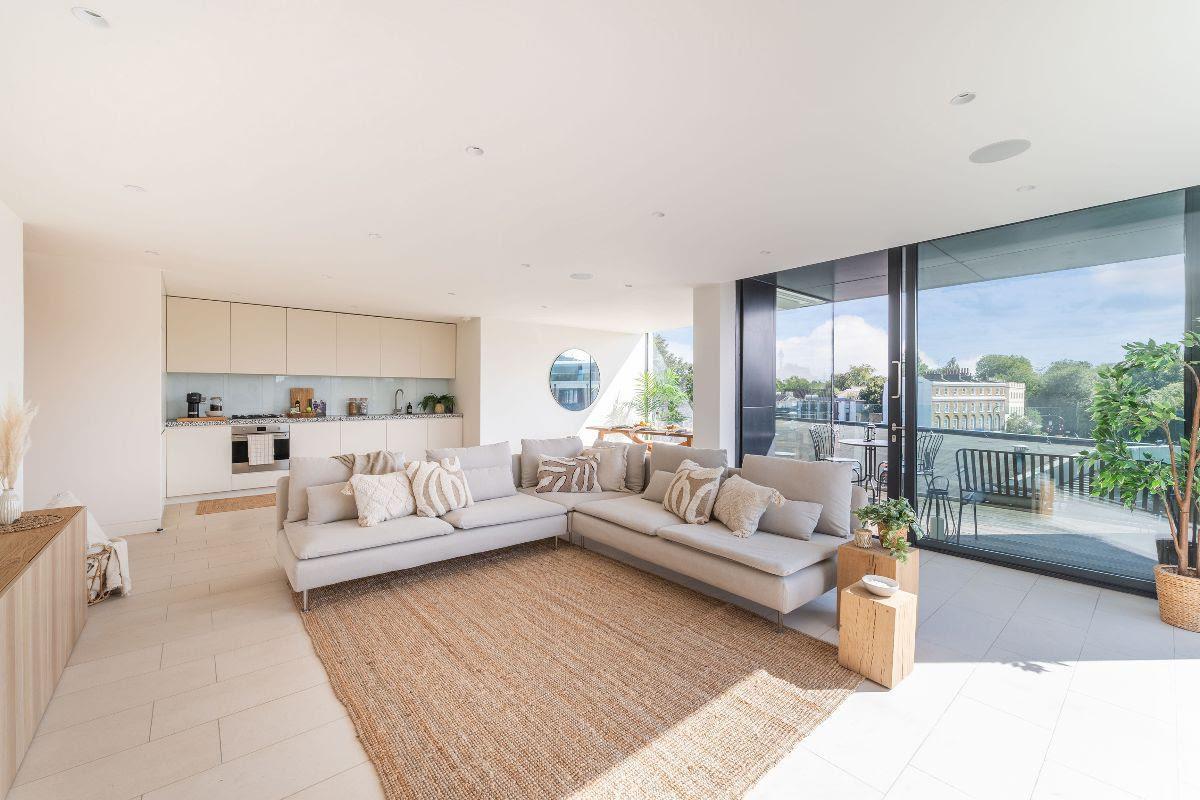 Property Image 85d85d48-1977-4ce4-99f4-214856866861