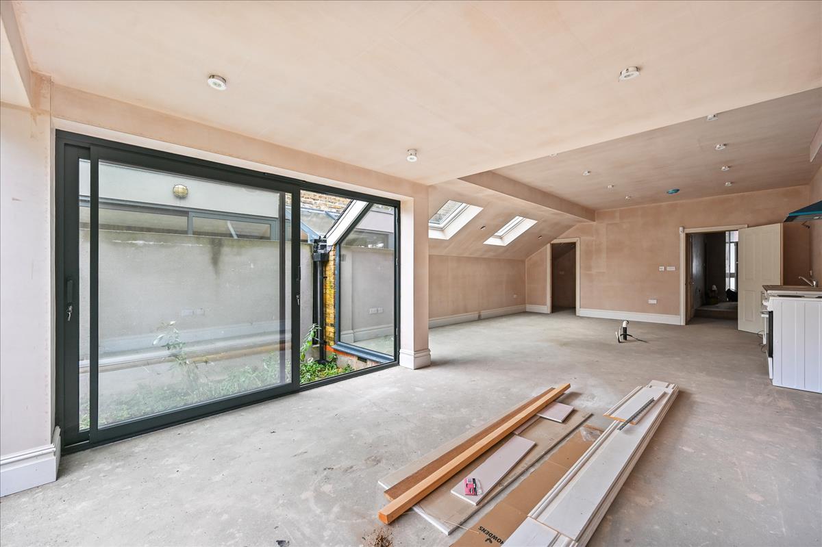 Property Image 85da5b34-72fa-4633-9fd6-9ed71c492707