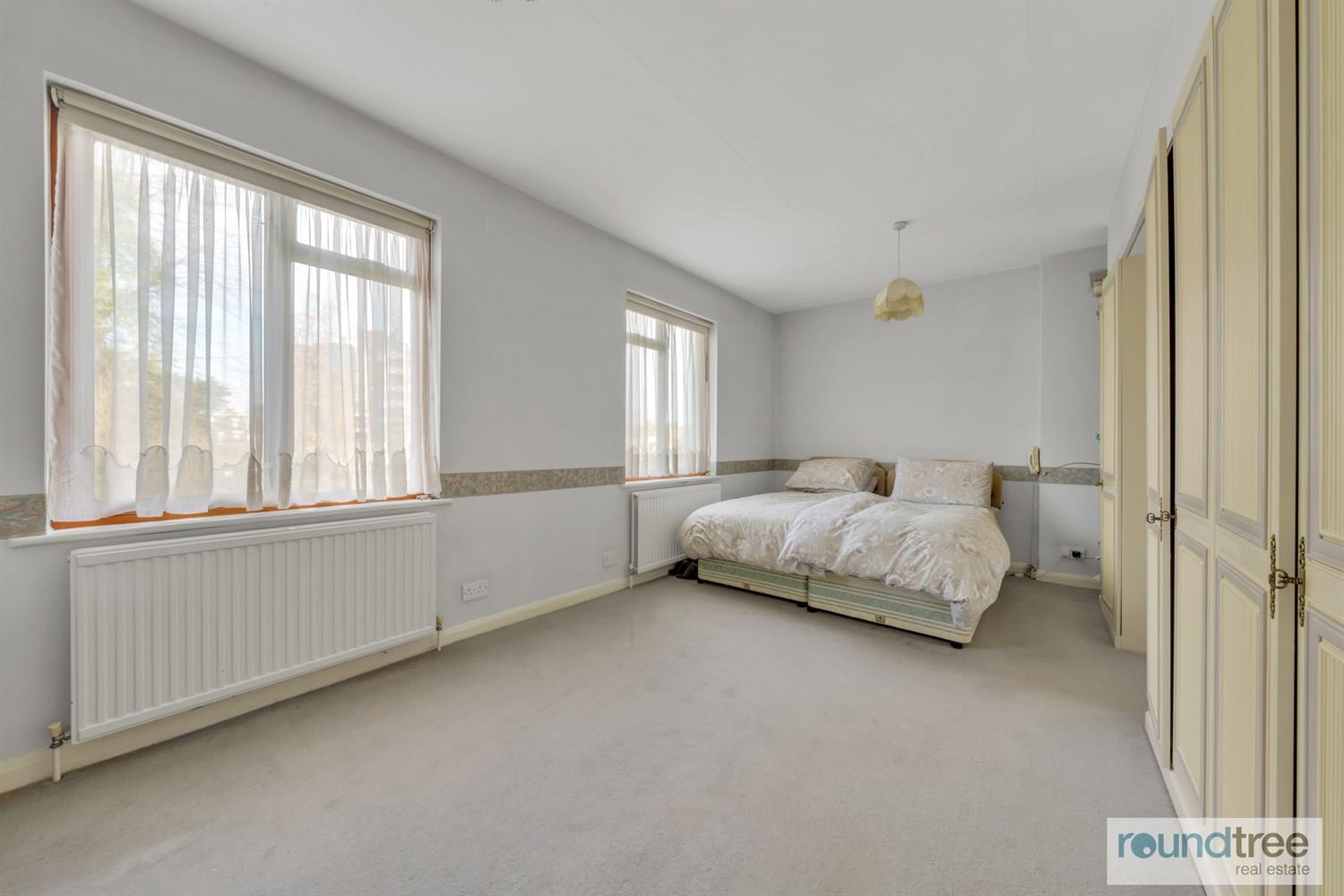 Property Image 85e11fb6-5511-48f8-b755-c2a82b3df13b