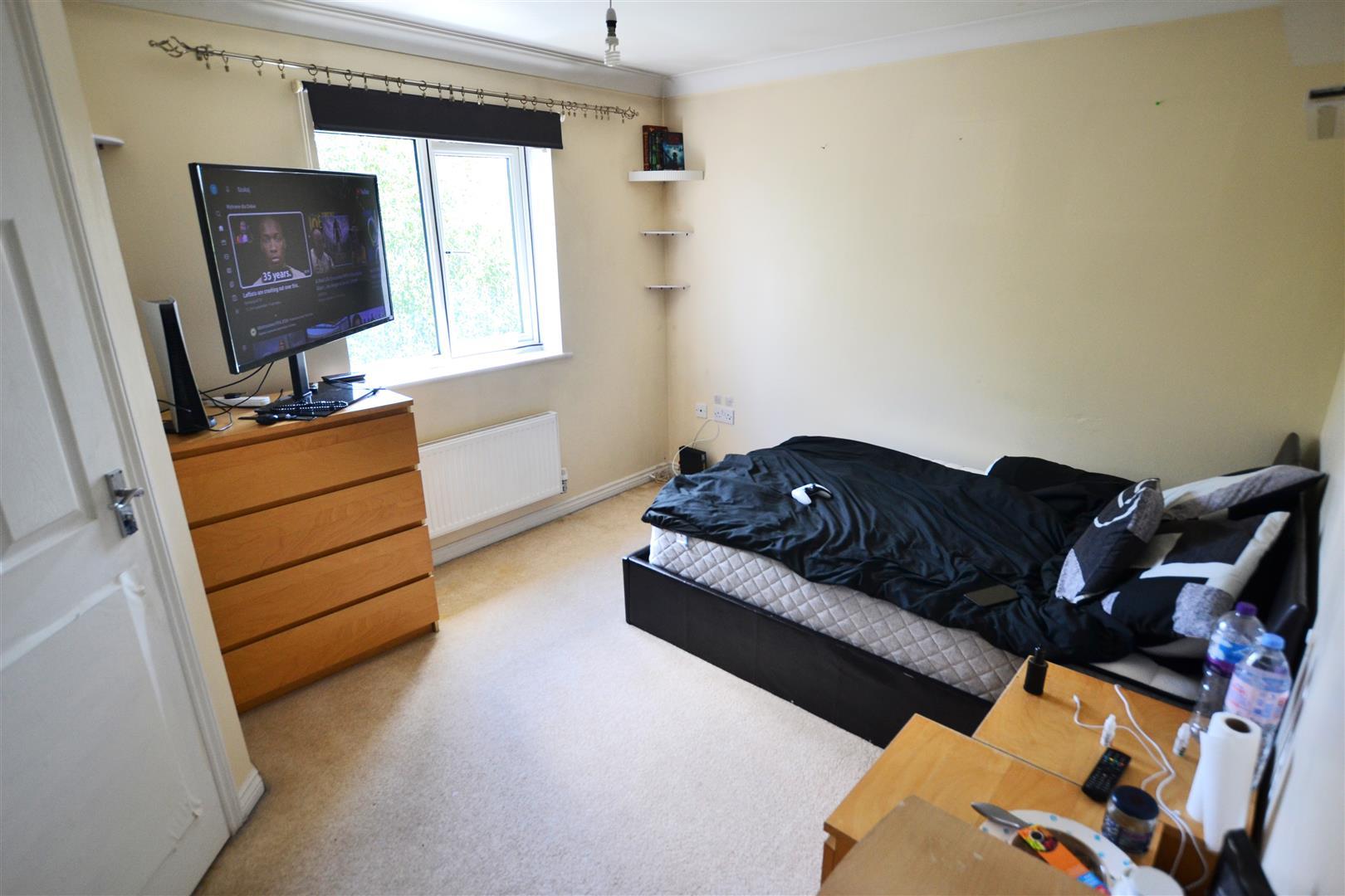 Property Image 85e12461-5614-4fc5-92ae-01aa6760fcca
