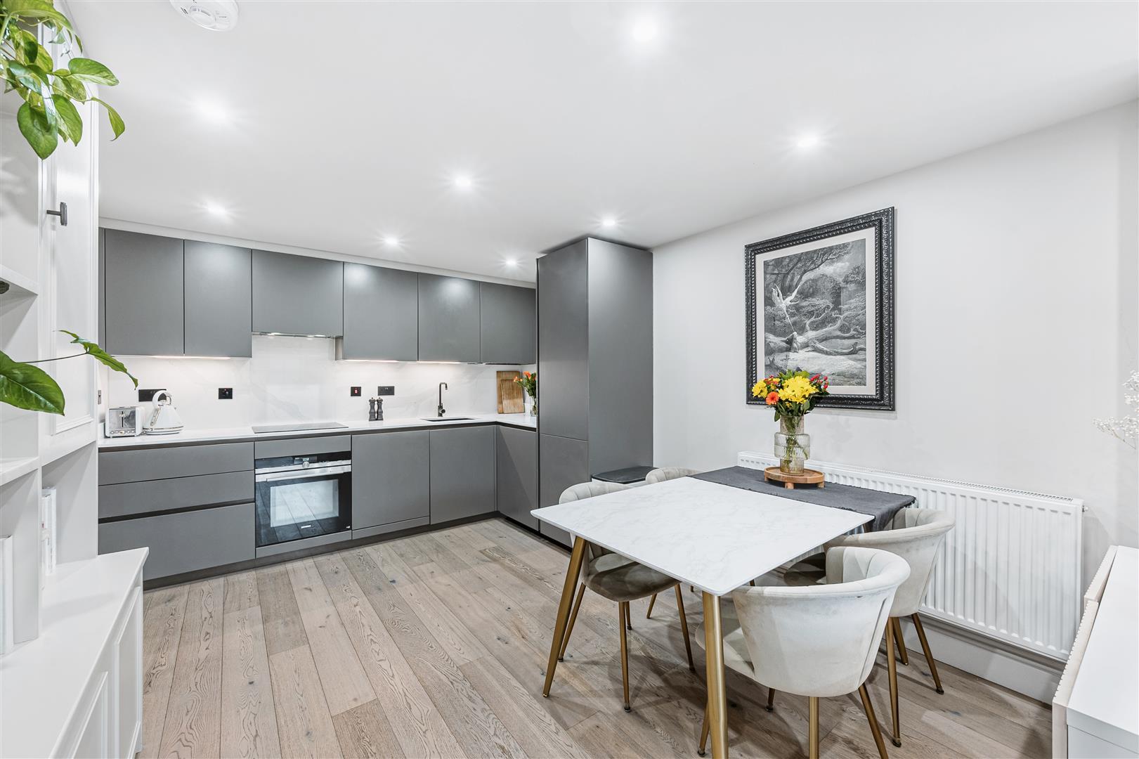 Property Image 85f43845-1881-4747-8137-3f776e40f361