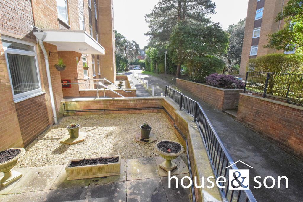 Property Image 85fd6837-4d45-4ea3-a4f4-55cb65ba644f