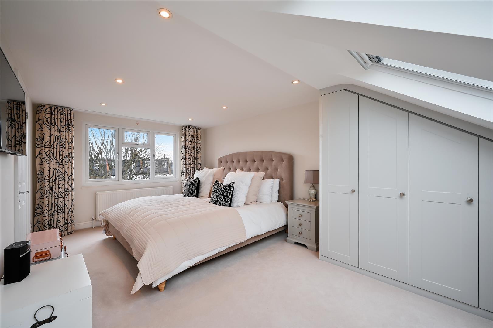 Property Image 85fe4c2a-4295-430a-8cb9-415b3a3659d5