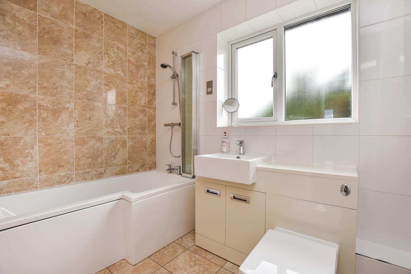 Property Image 8642de9c-ec10-4f31-bbbb-7a9ccf19d1da