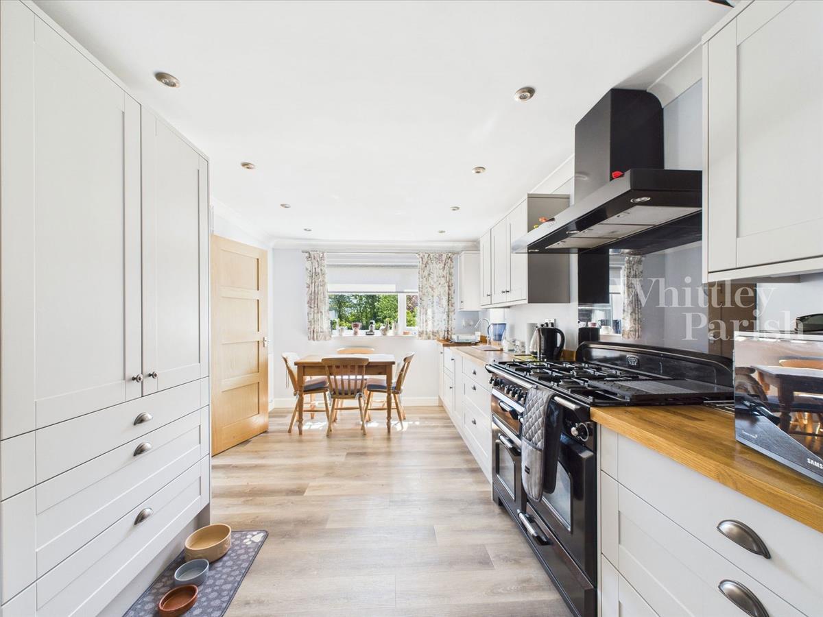 Property Image 8656be75-483d-43ae-8ea5-c34d6efd2f0f