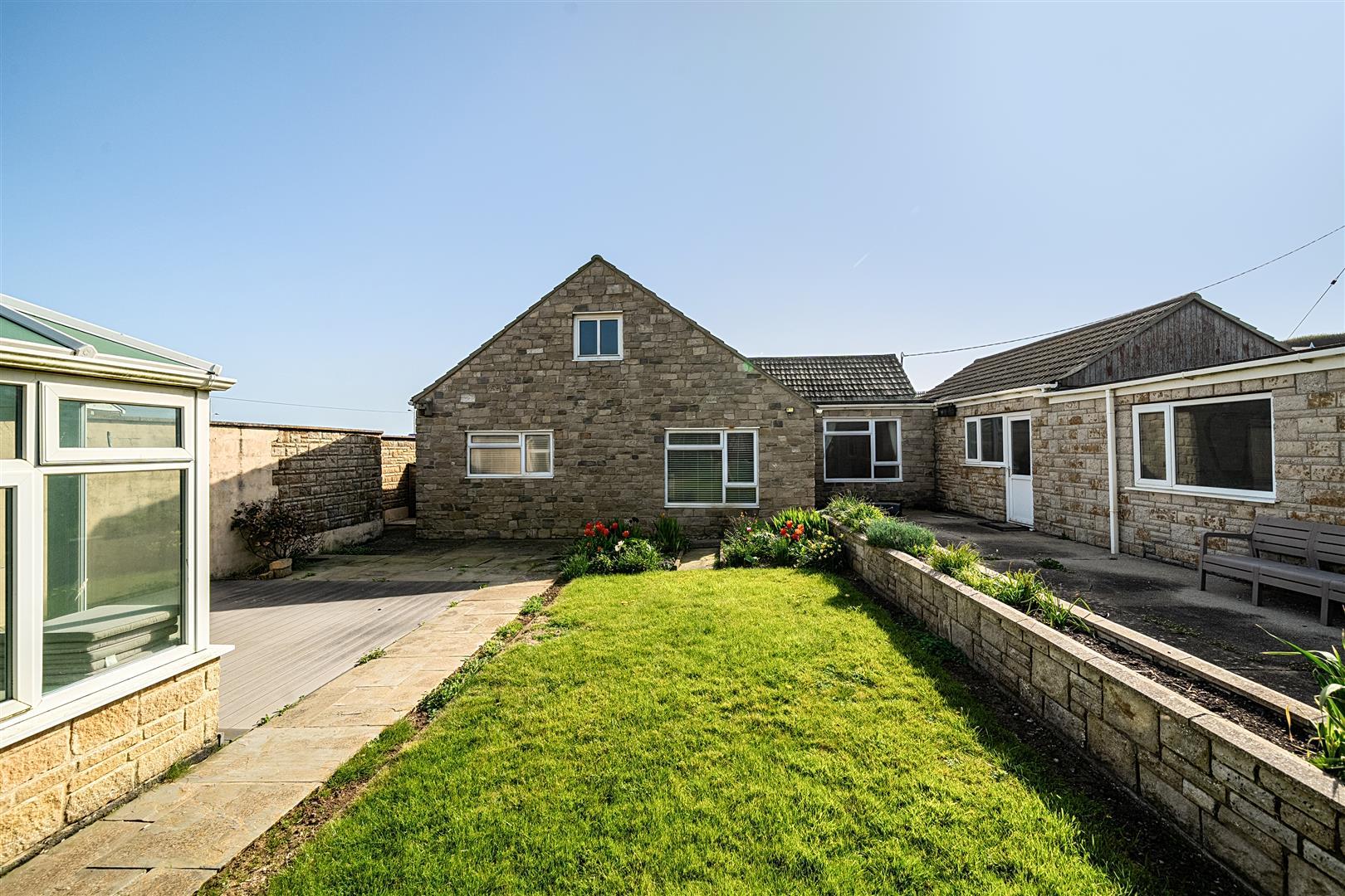 Property Image 865b39da-1f18-4757-ba5a-29f8e2231658